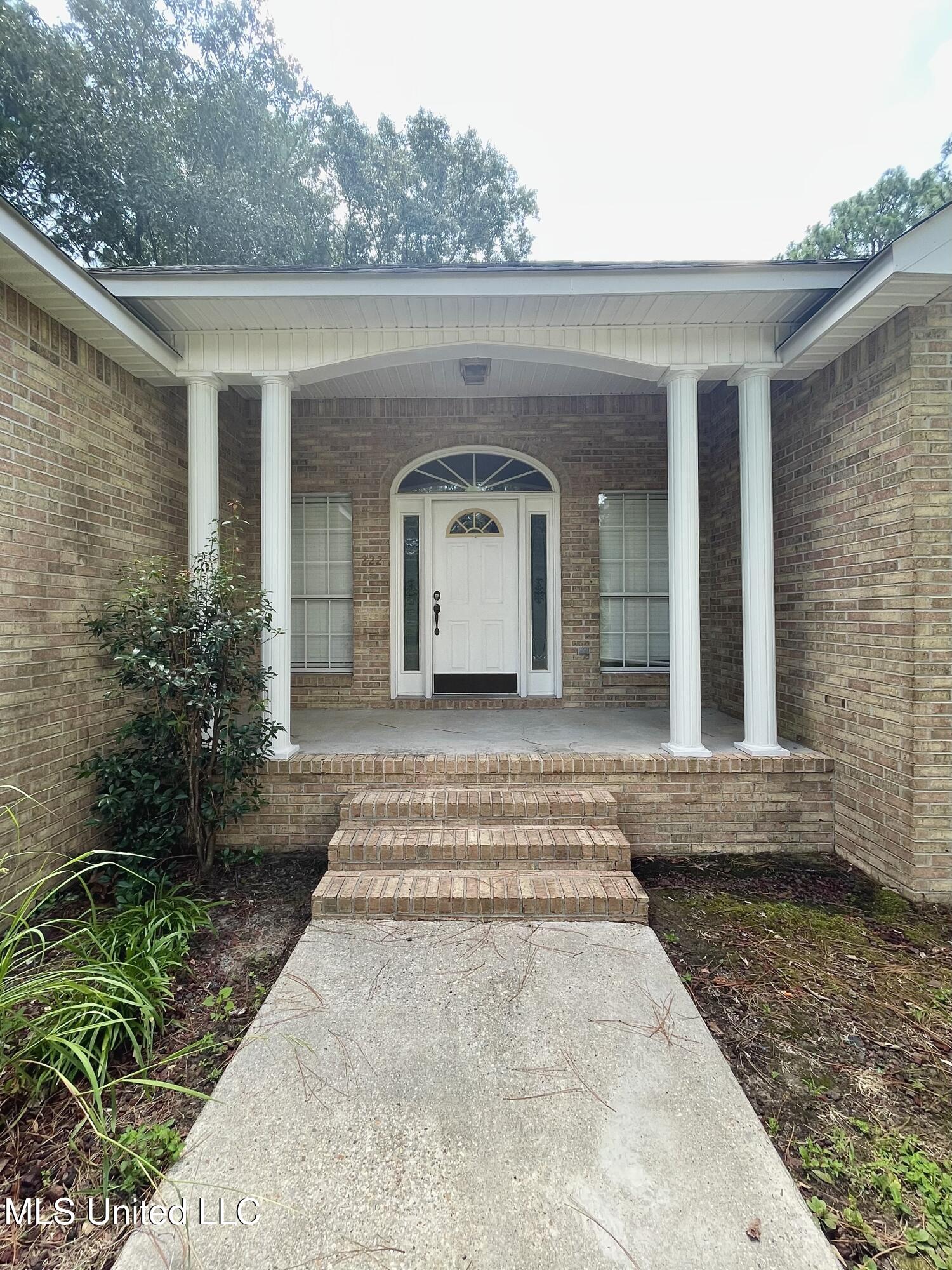 222 Beaver Lake Road Purvis, MS 39475 - Photo 3 of 20 IMG_7394 (1)