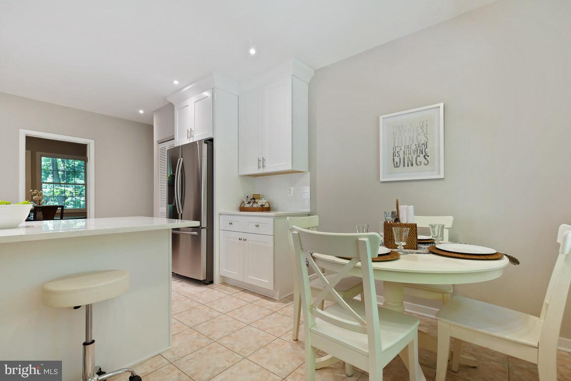 11715 Blue Smoke Trail Reston, VA 20191 - Photo 13 of 37 Room for all together