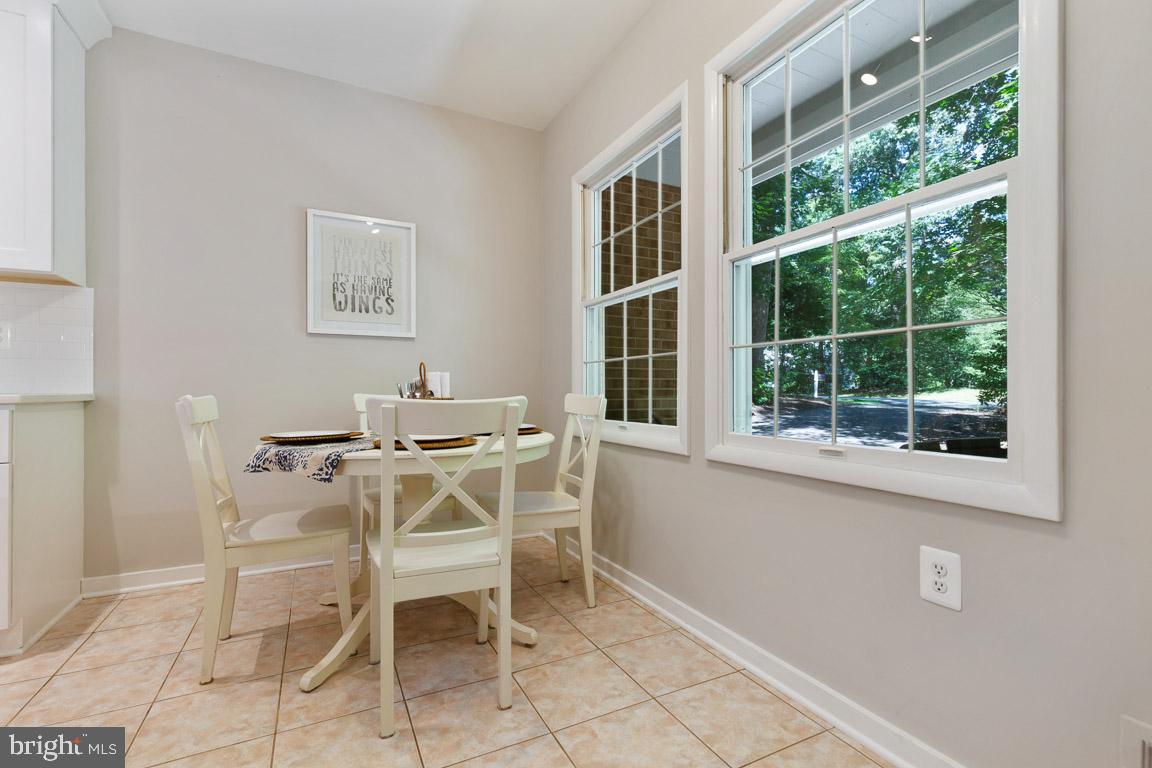 11715 Blue Smoke Trail Reston, VA 20191 - Photo 15 of 37 Eat-in table space
