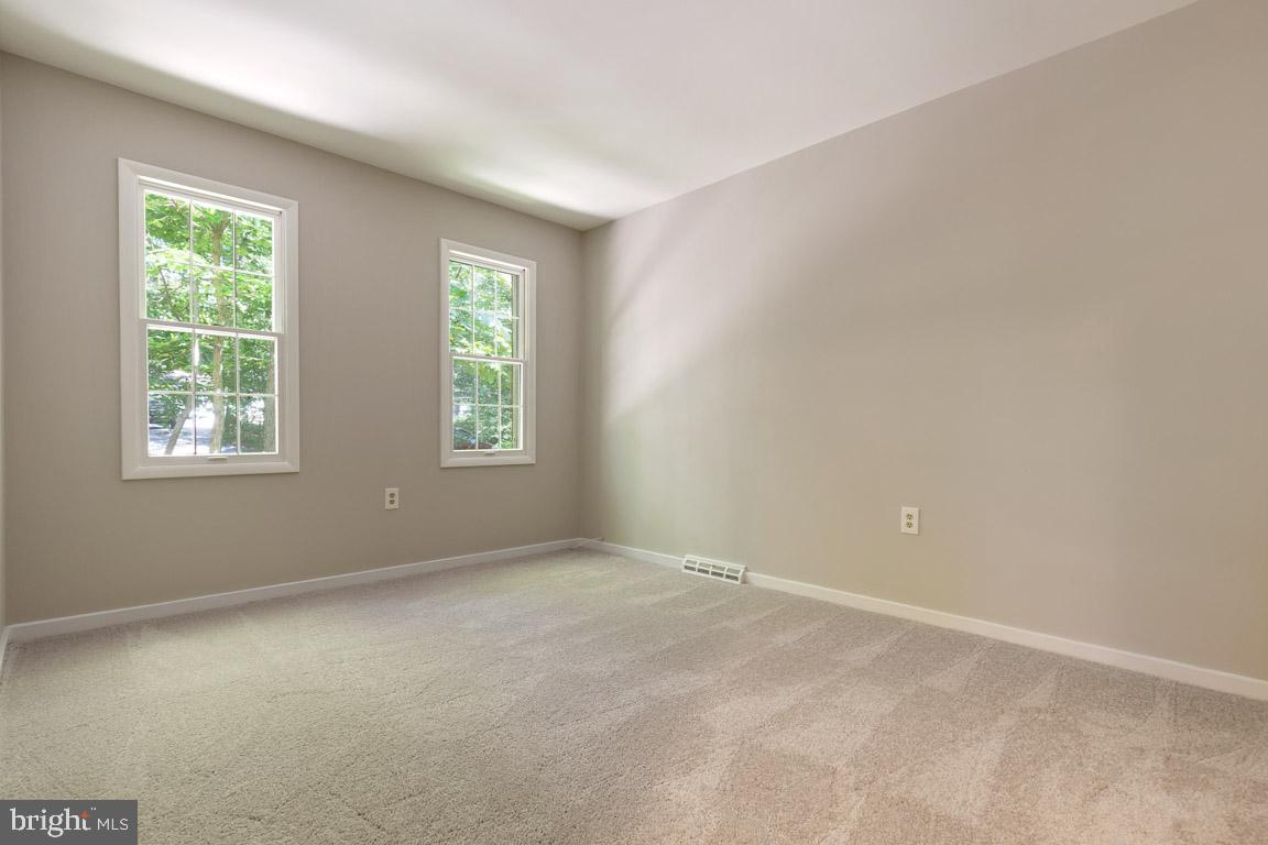 11715 Blue Smoke Trail Reston, VA 20191 - Photo 24 of 37 Bedroom 3 - new carpet