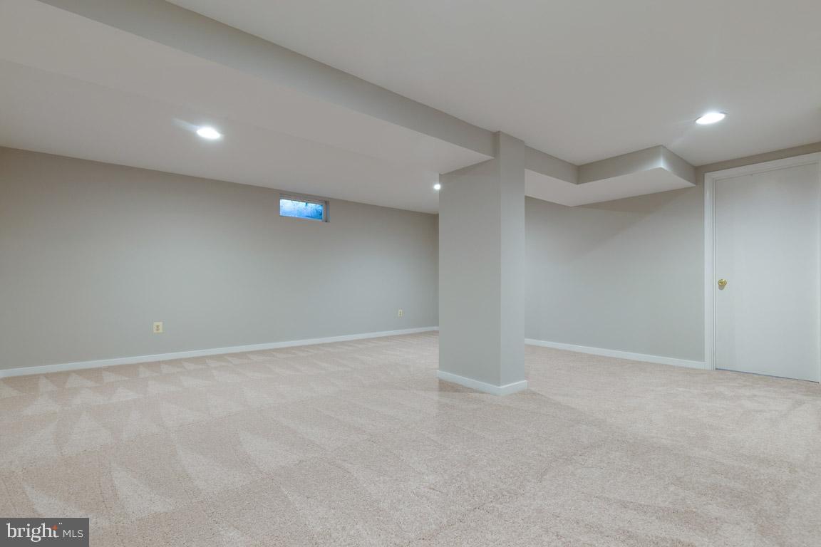 11715 Blue Smoke Trail Reston, VA 20191 - Photo 31 of 37 Perfect for movies, video games or pool
