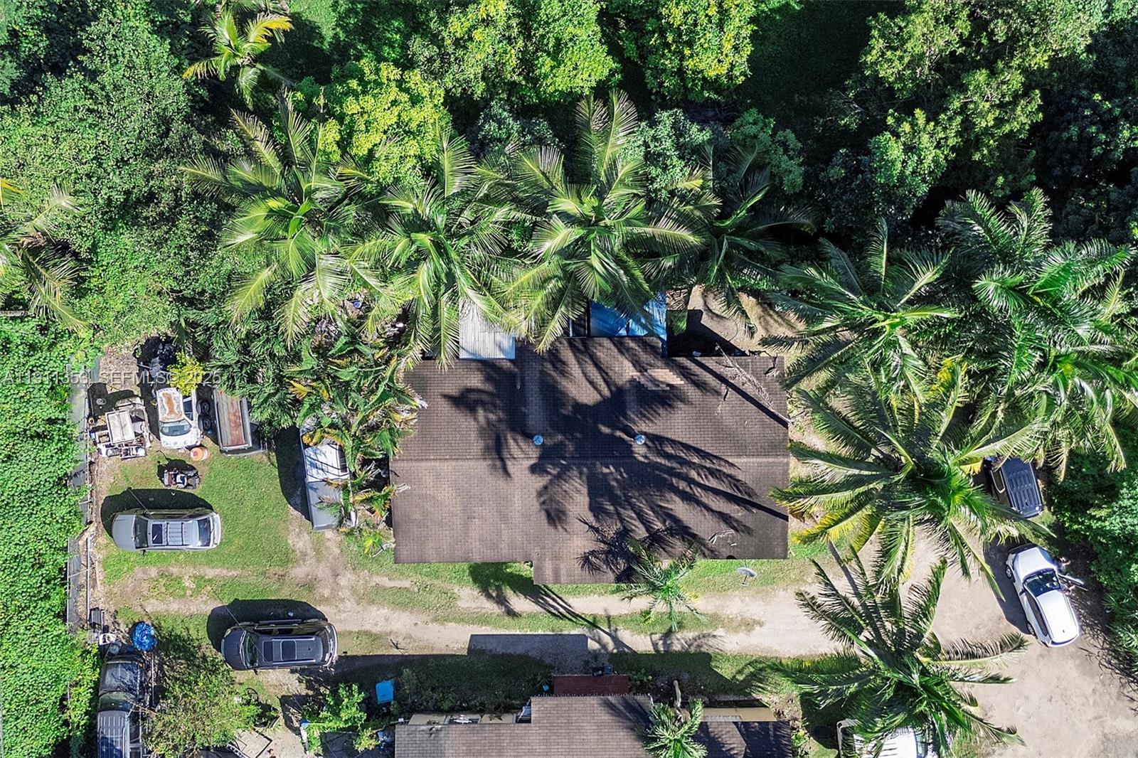 22950 Southwest 156th Avenue Miami, FL 33170 - Photo 9 of 11