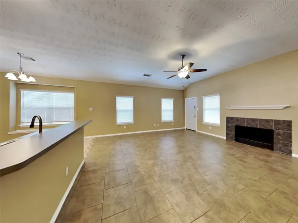 $1,995 | 2315 Perkins Crossing Drive, Conroe, TX 77304