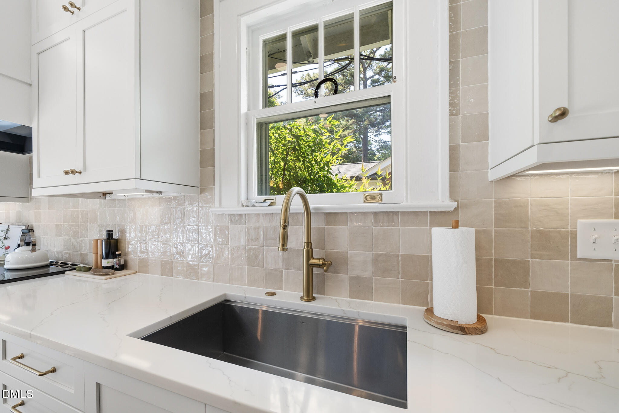2235 The Circle Raleigh, NC 27608 - Photo 15 of 47 DSC01072