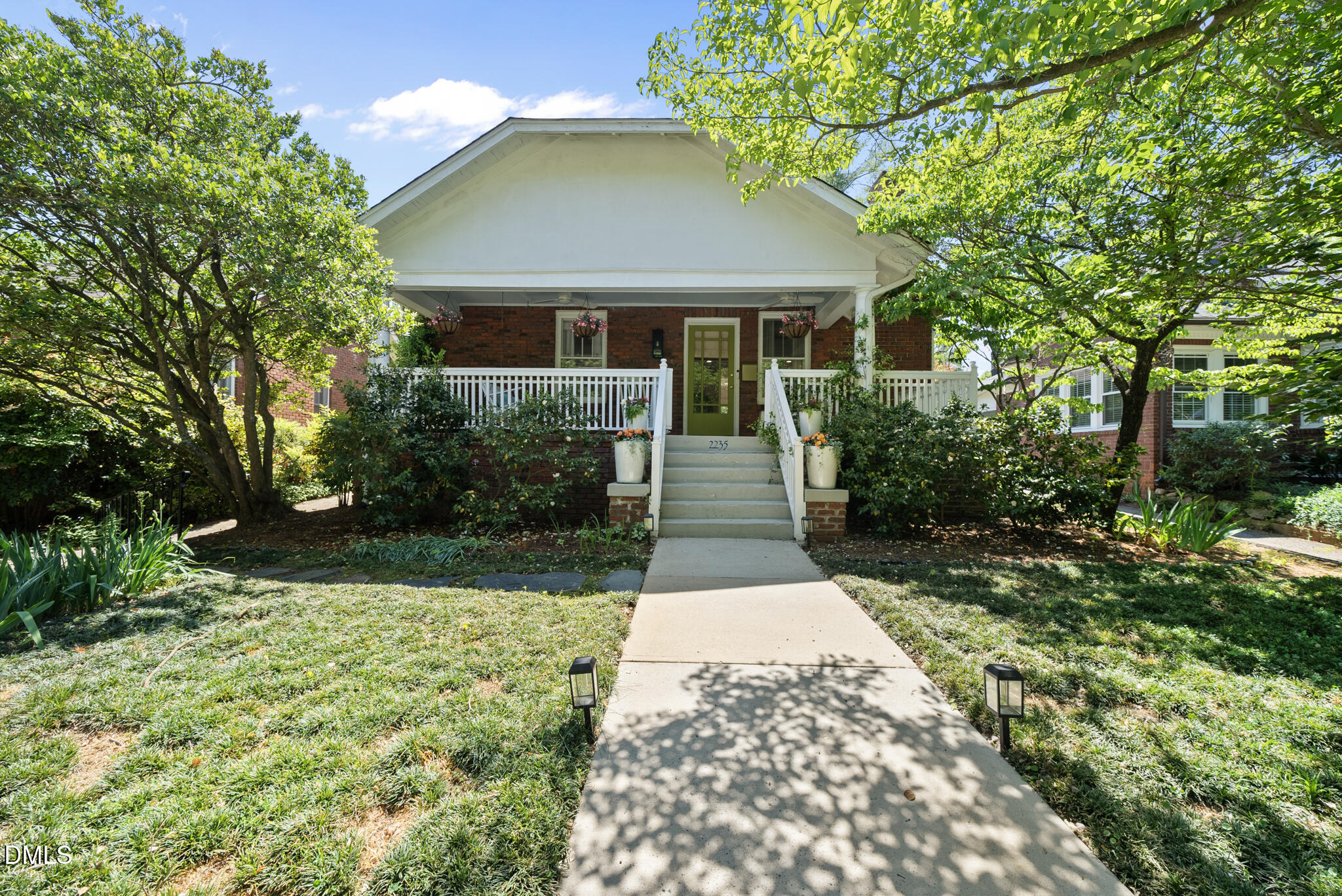 2235 The Circle Raleigh, NC 27608 - Photo 4 of 47 DSC01027