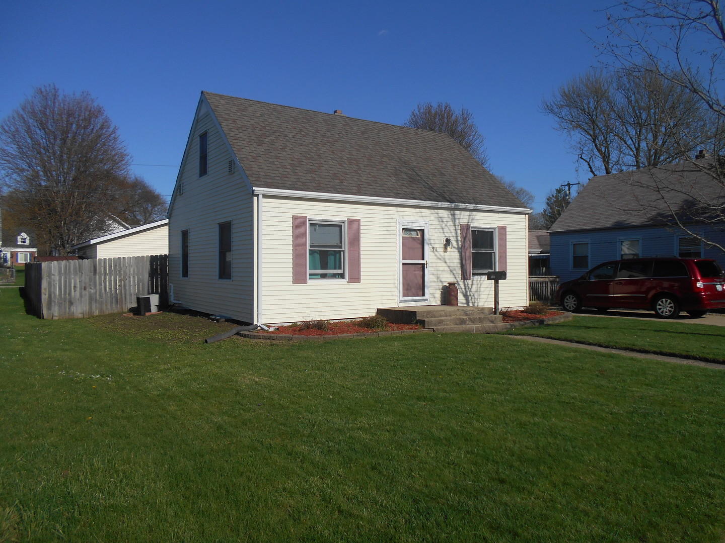 511 North 14th Street Rochelle, IL 61068 - Photo 1 of 26
