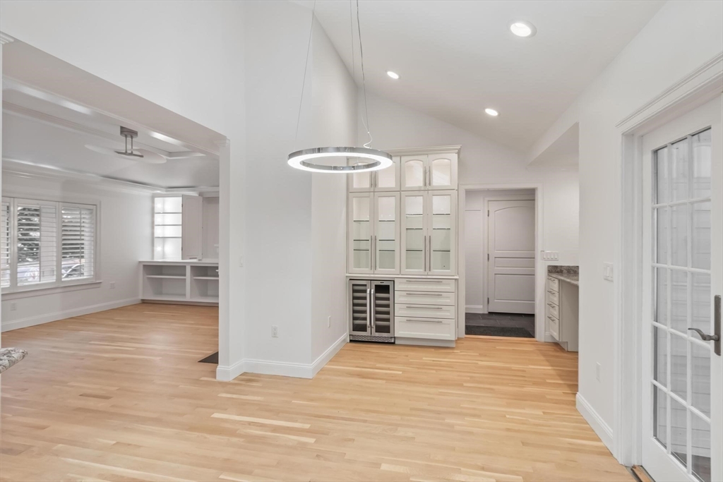 24 Robin Hill Road Chelmsford, MA 01824 - Photo 13 of 42 Gallery Image 13