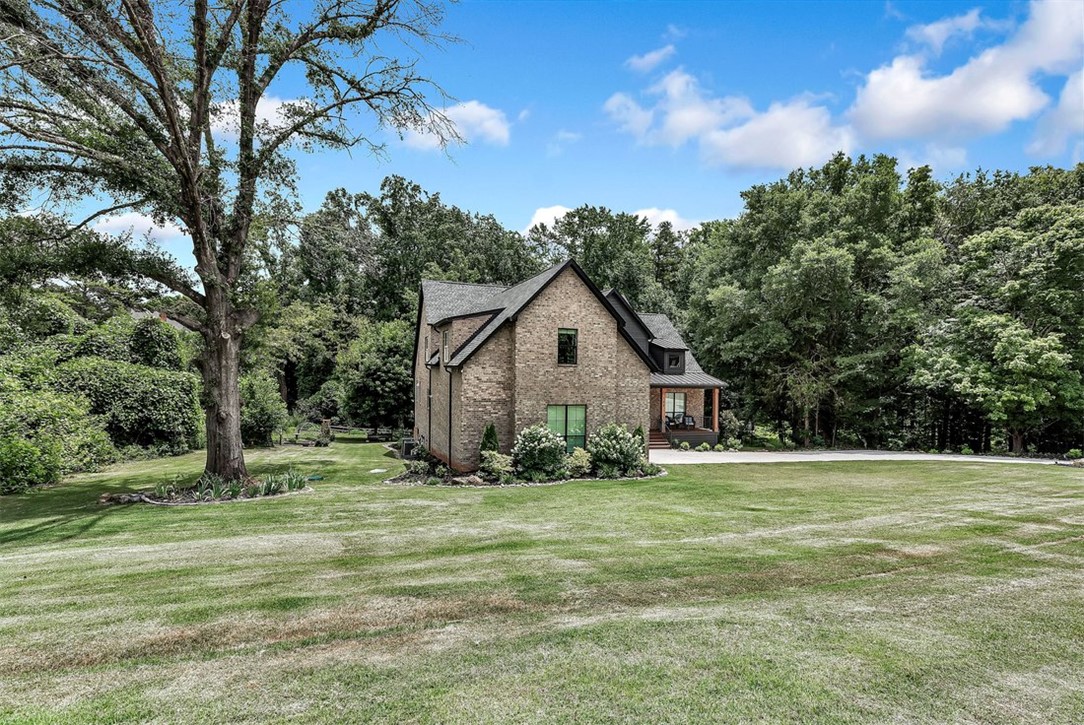 109 Bradford Way Anderson, SC 29621 - Photo 4 of 50