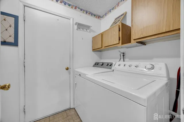 $388,000 | 7 Gatley Close, Freehold, NJ 07728