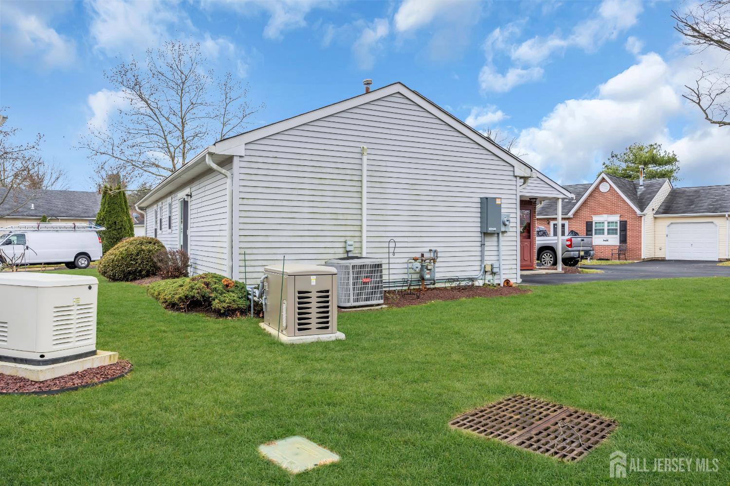 7 Gatley Close Freehold, NJ 07728 - Photo 5 of 36 a view of outdoor space and yard