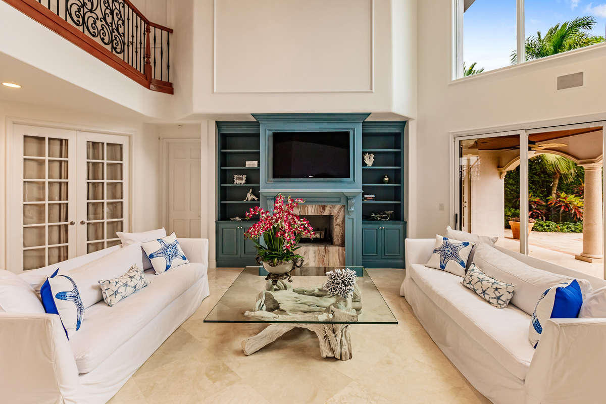 2935 Spanish River Road Boca Raton, FL 33432 - Photo 6 of 33 LIVING ROOM