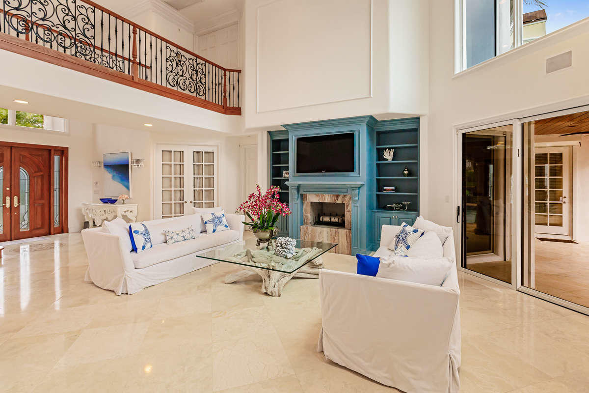 2935 Spanish River Road Boca Raton, FL 33432 - Photo 7 of 33 LIVING ROOM