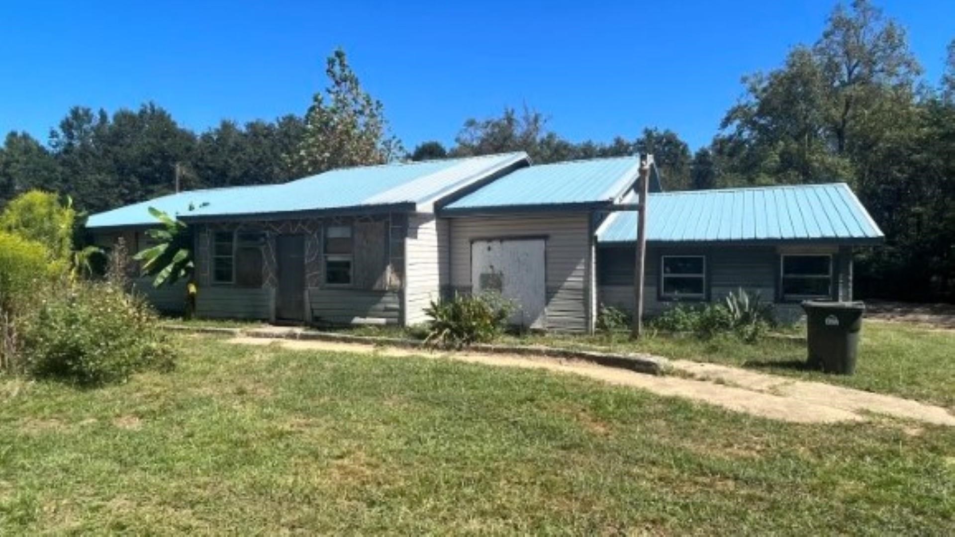 204 West Kingsfield Road Cantonment, FL 32533 - Photo 1 of 50 Gallery Image 1
