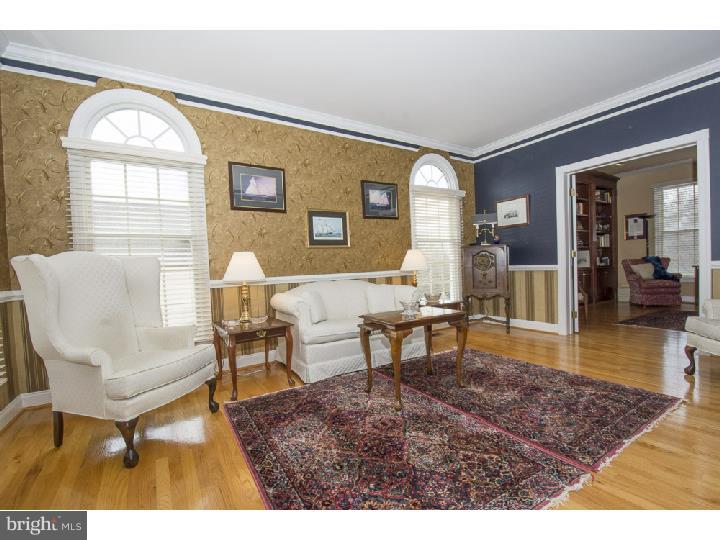 1148 Pebble Spring Drive Berwyn, PA 19312 - Photo 3 of 25 Living Room