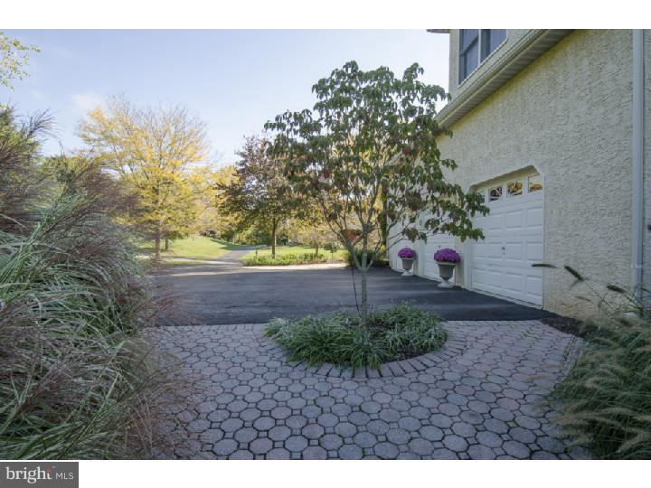 1148 Pebble Spring Drive Berwyn, PA 19312 - Photo 25 of 25 Garage