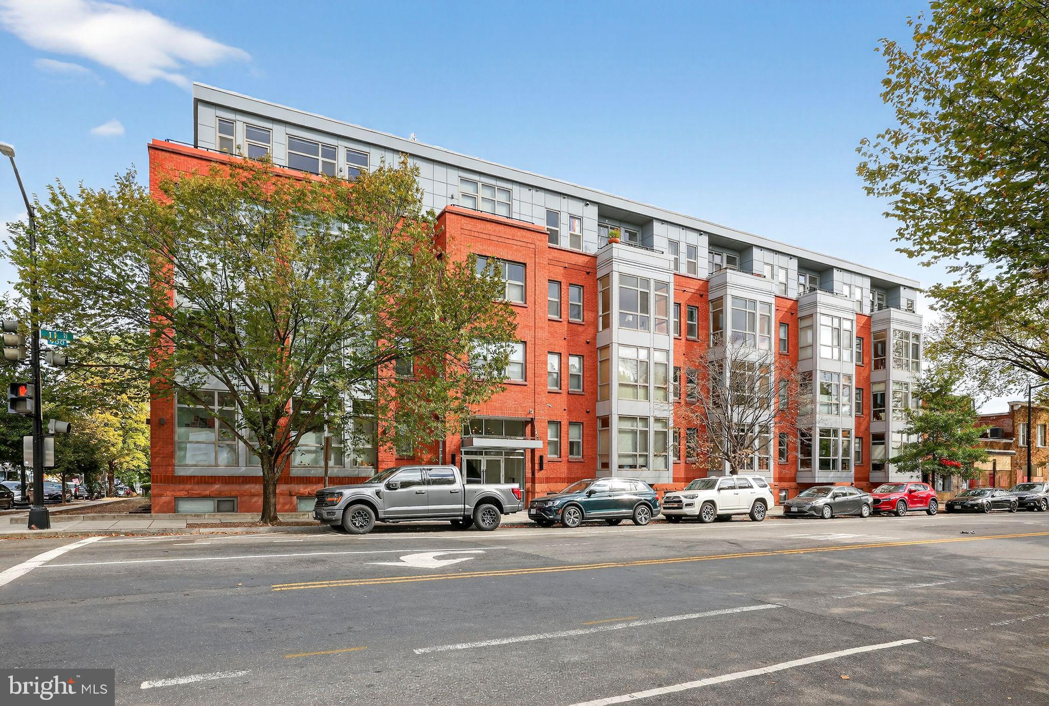 900 11th Street Southeast, Unit 308 Washington, DC 20003 - Photo 30 of 36 a view of a building and a street