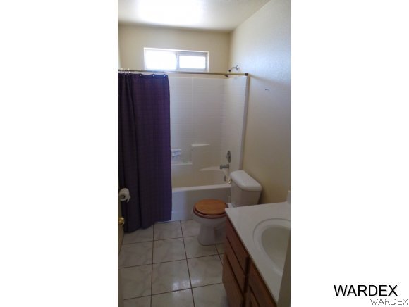 Full Main Bathroom