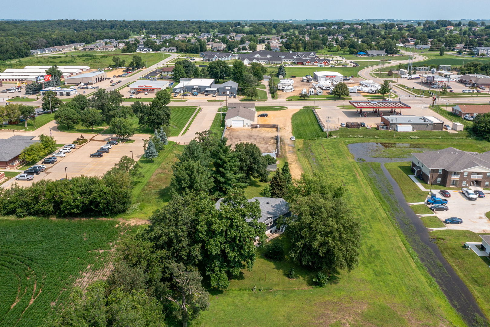 1527 11th Street Dewitt, IA 52742 - Photo 40 of 46