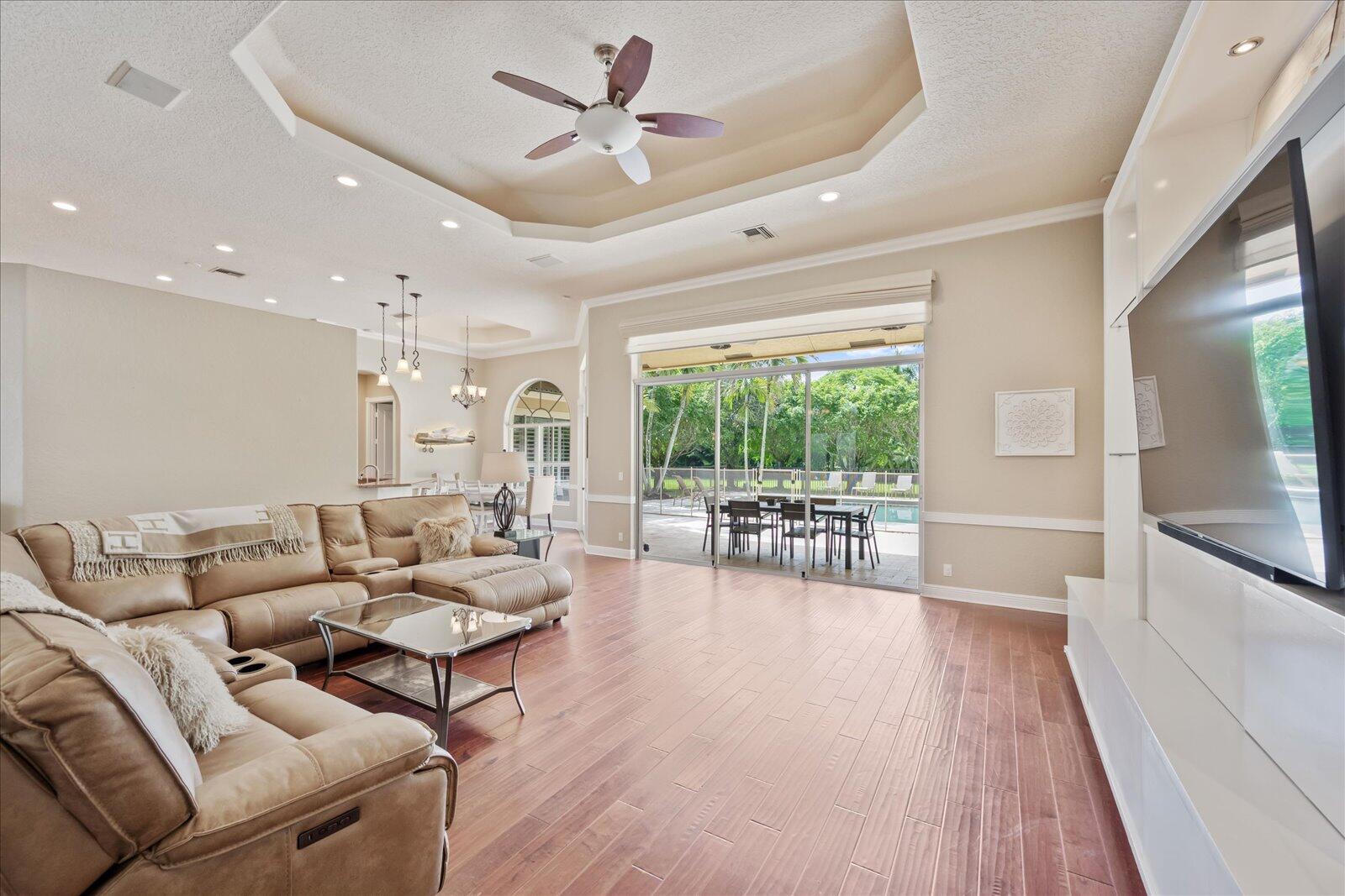 15400 Emmelman Road Wellington, FL 33414 - Photo 8 of 41 Recessed ceiling features