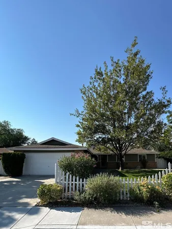 $2,400 | 767 Van Meter Drive, Sparks, NV 89434