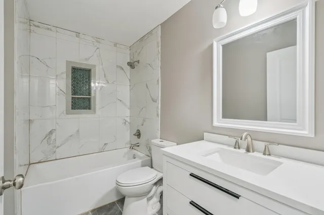 $575,000 | 1880 Desoto Street, Maplewood, MN 55117