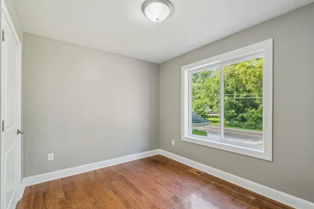 $575,000 | 1880 Desoto Street, Maplewood, MN 55117