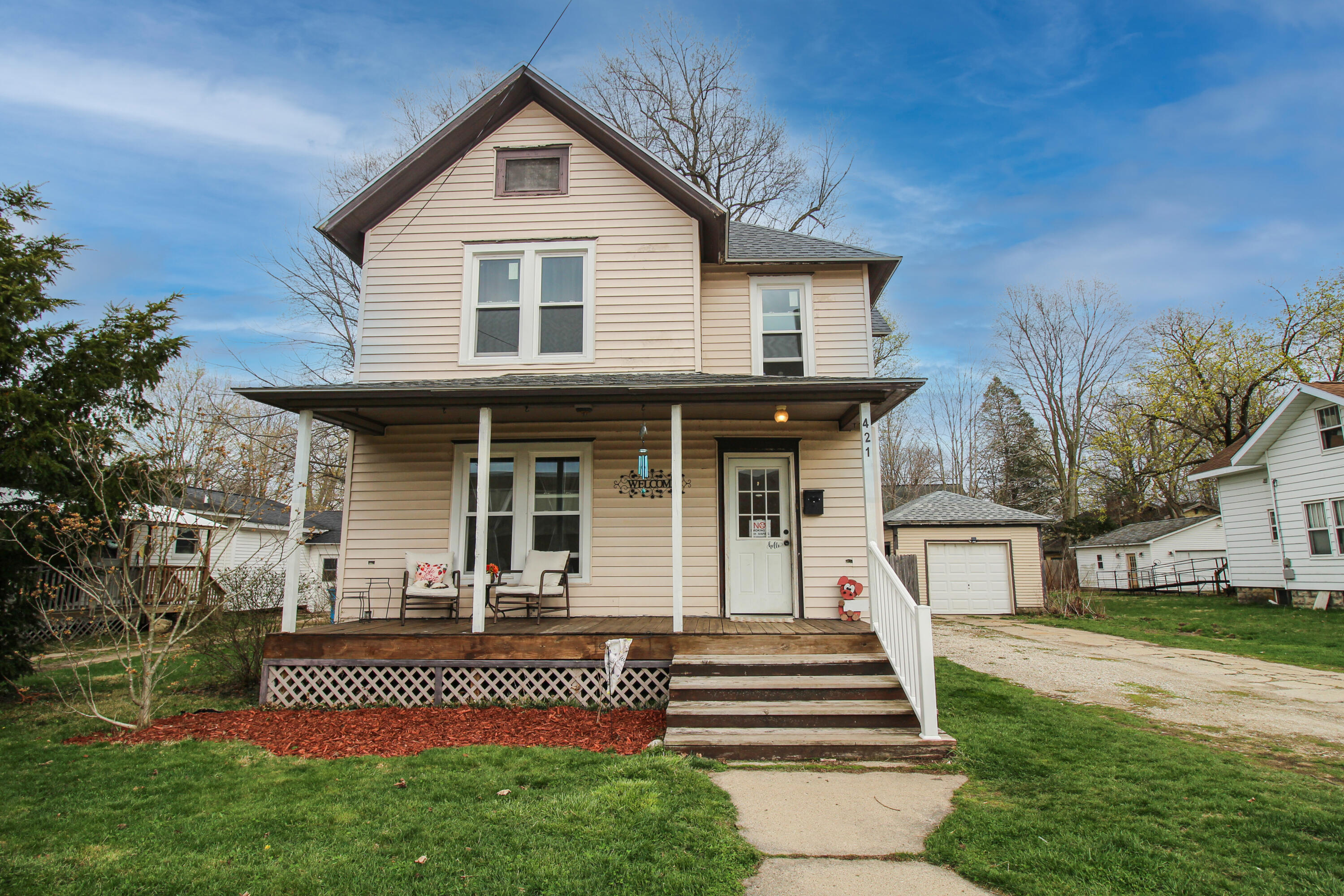 421 East Street Three Rivers, MI 49093 - Photo 2 of 35 East-41