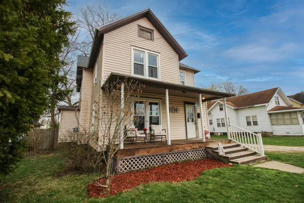$209,900 | 421 East Street, Three Rivers, MI 49093