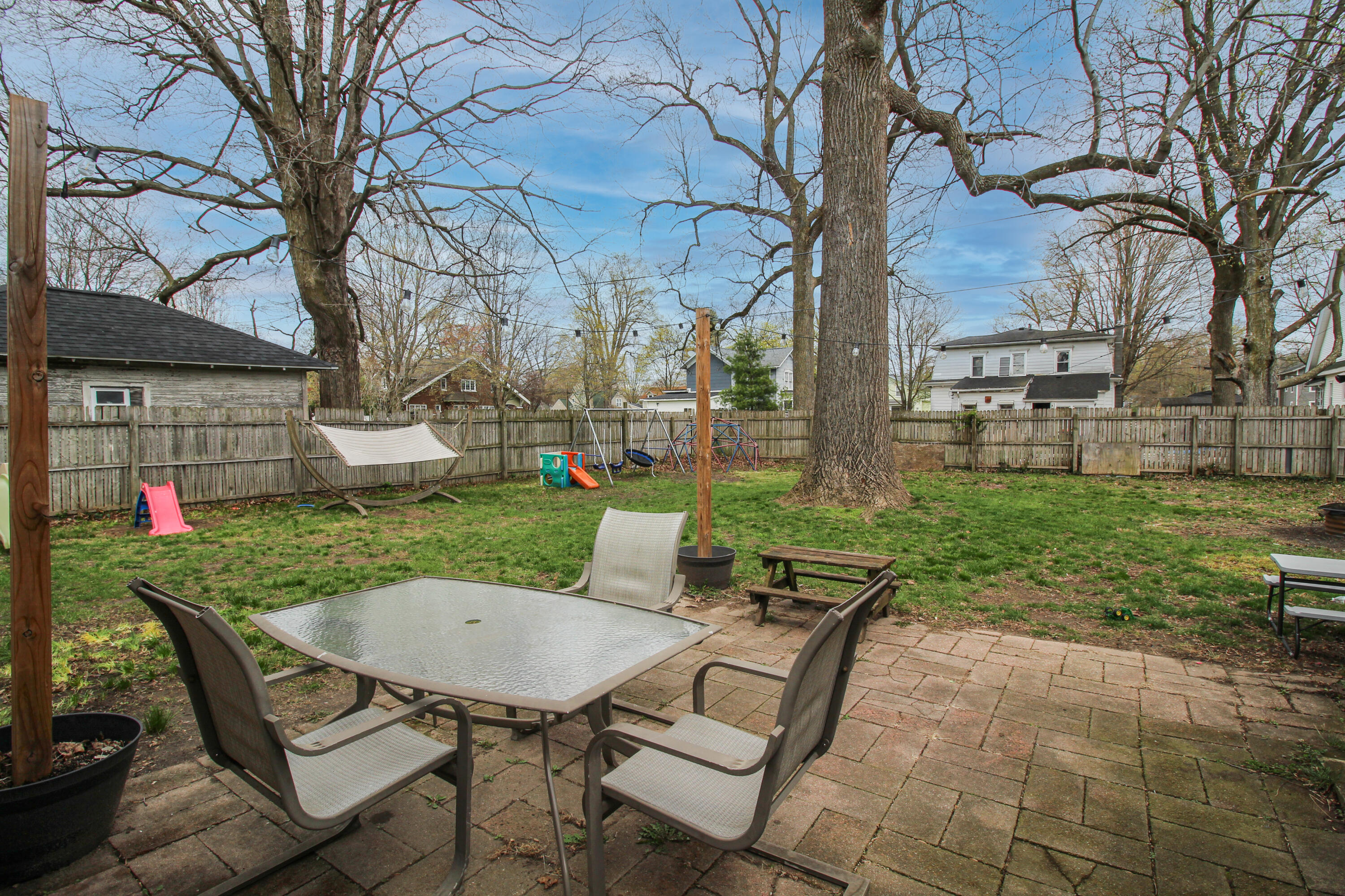 421 East Street Three Rivers, MI 49093 - Photo 6 of 35 East-37