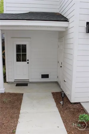 $2,200 | 17 Abraham Road, Savannah, GA 31406