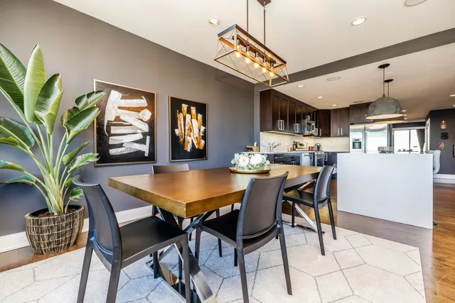 $7,500 | 2754 North Hampden Court, Unit 2105, Chicago, IL 60614