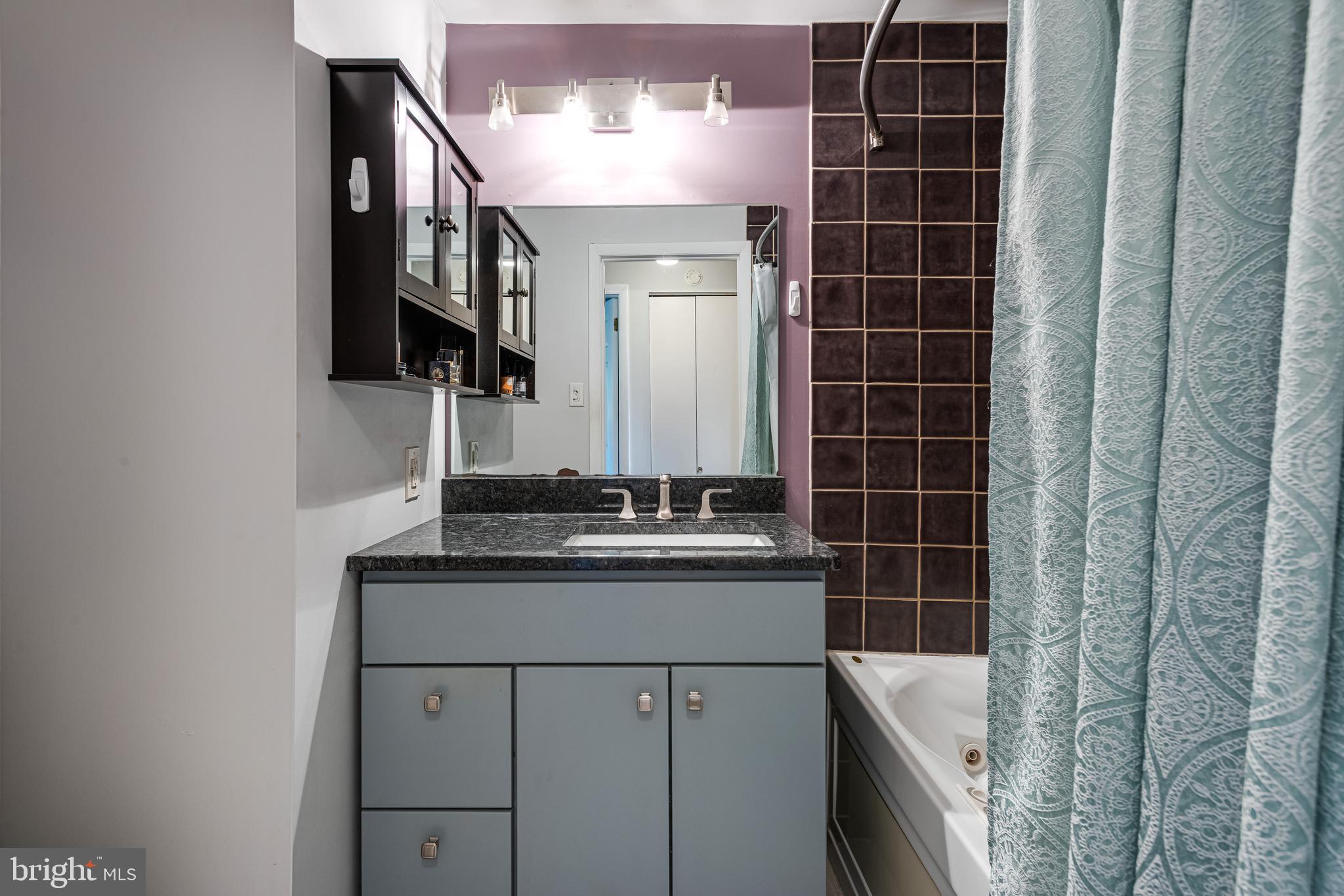 1 Christian Street, Unit 28L Philadelphia, PA 19147 - Photo 21 of 33