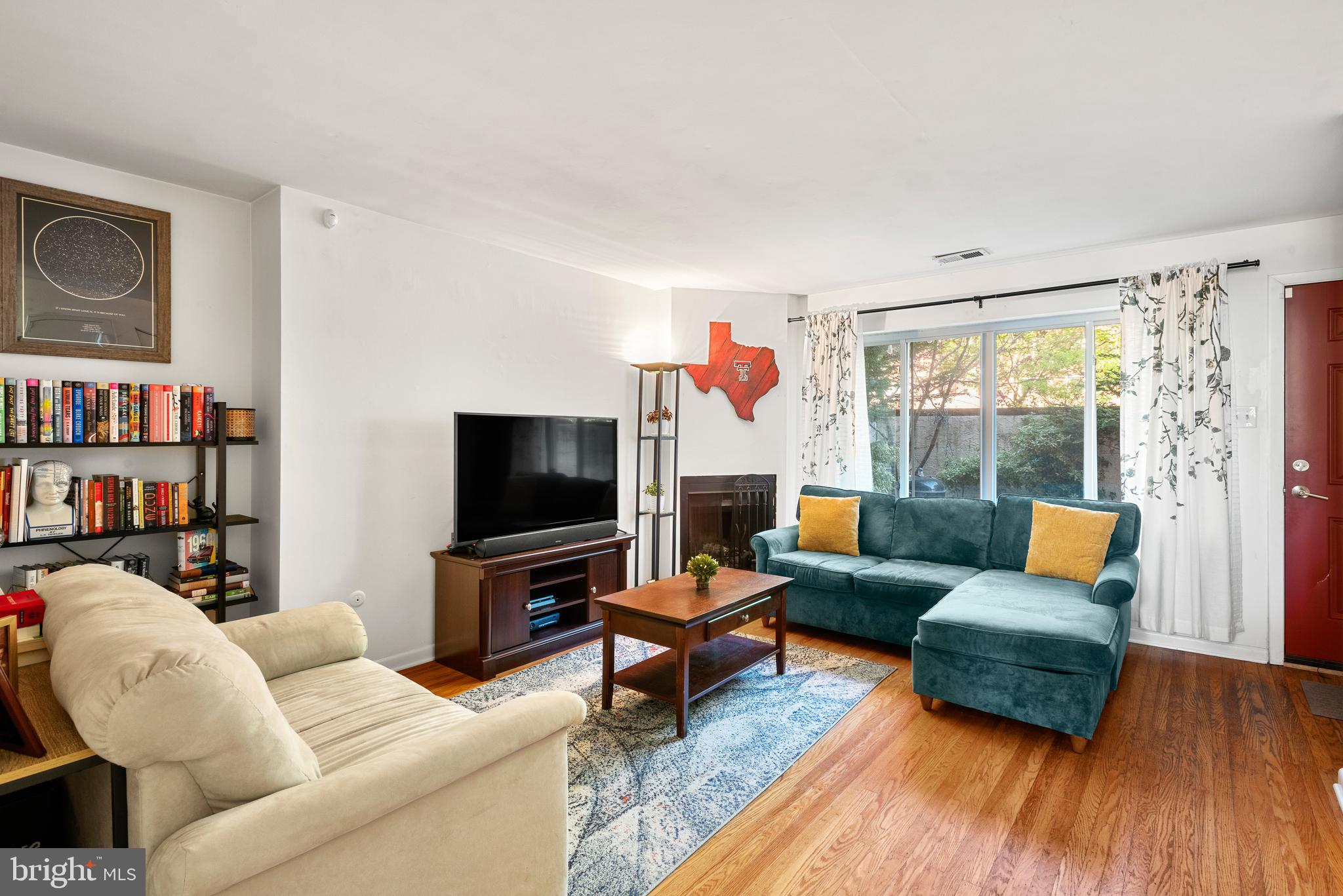 1 Christian Street, Unit 28L Philadelphia, PA 19147 - Photo 7 of 33