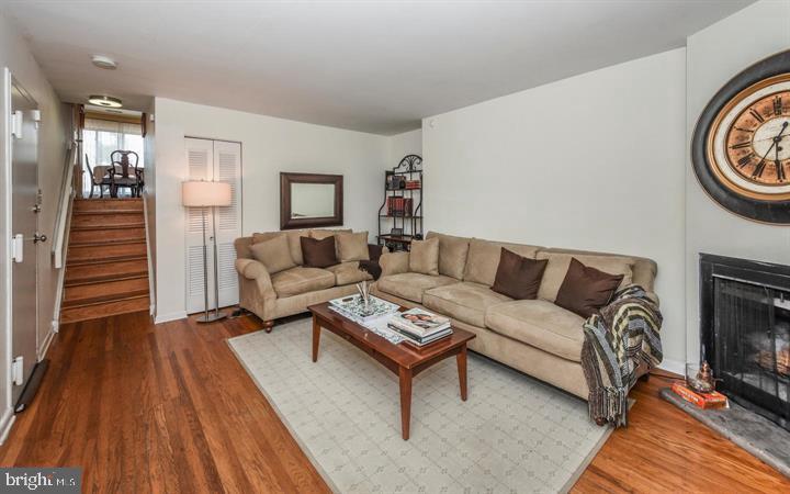 1 Christian Street, Unit 28L Philadelphia, PA 19147 - Photo 9 of 33