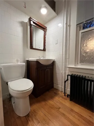 $2,300 | 9 Covell Street, Unit 1, Newport, RI 02840