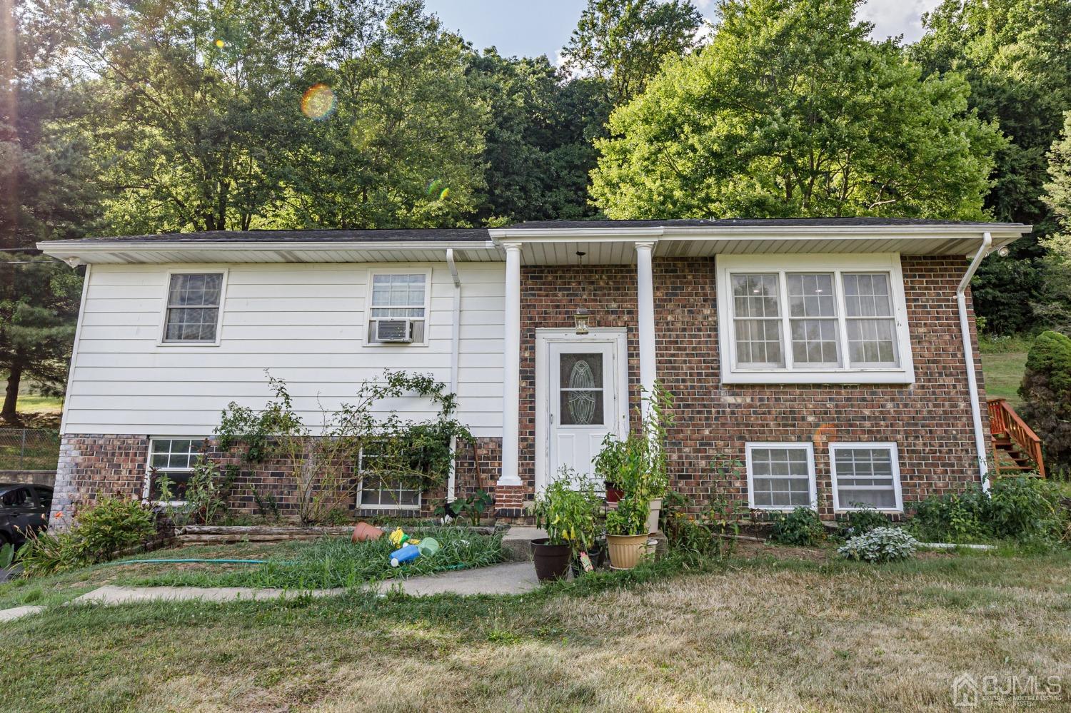 527 Rockport Road Hackettstown, NJ 07840 - Photo 1 of 40 Gallery Image 1