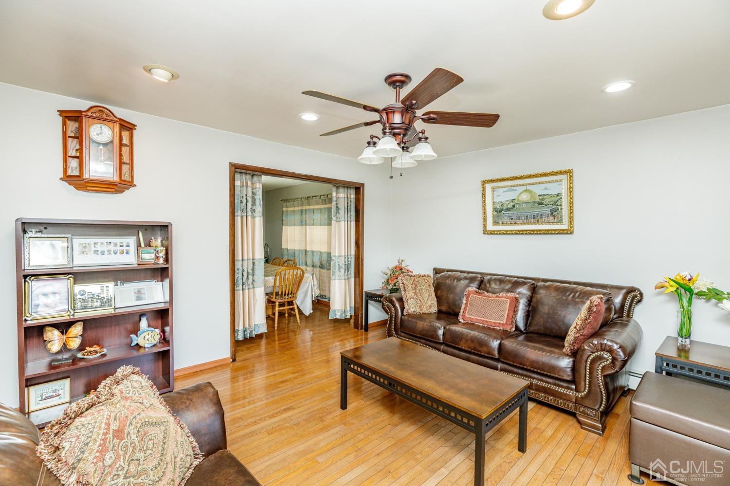 527 Rockport Road Hackettstown, NJ 07840 - Photo 3 of 40 Gallery Image 3