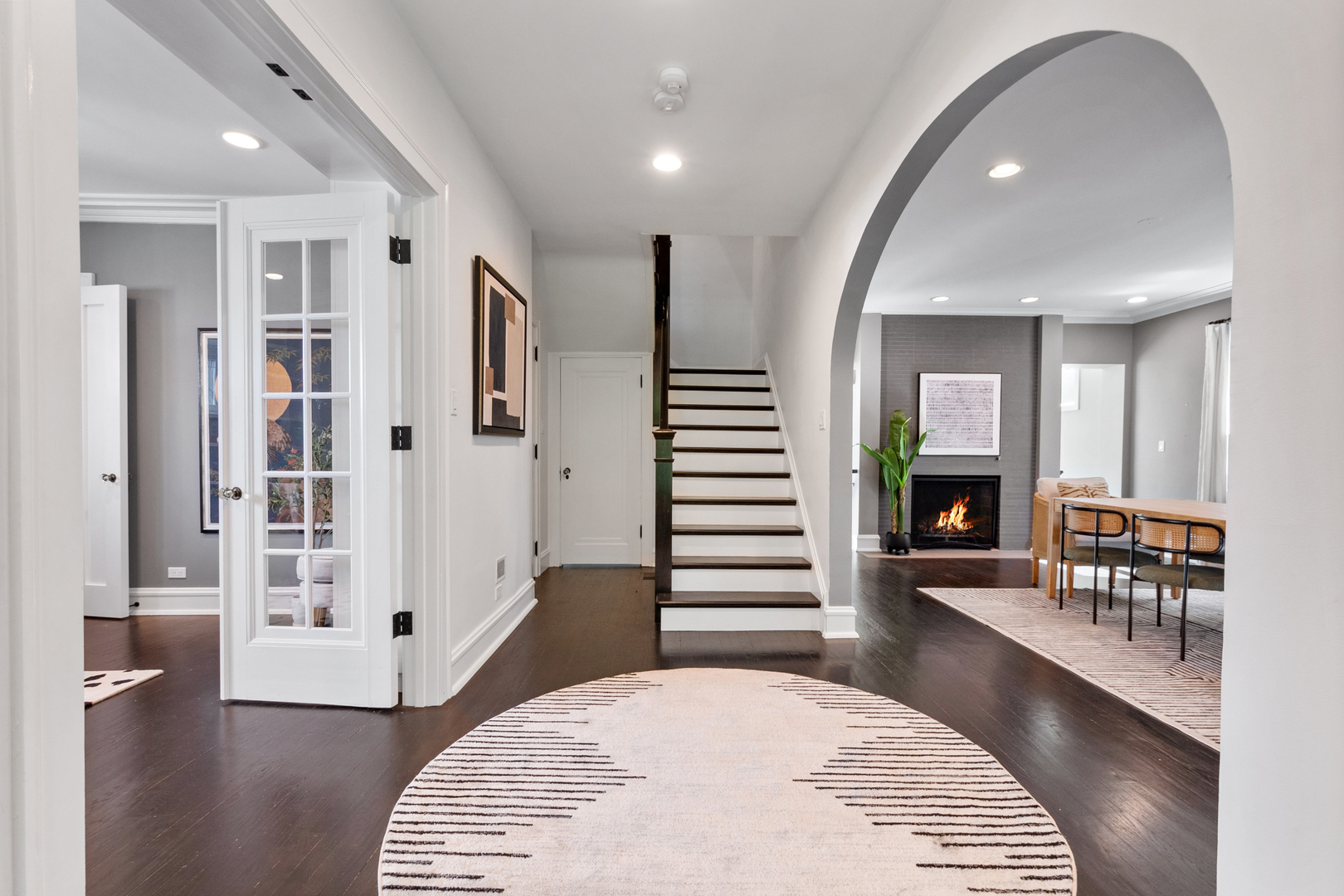 1319 Lincoln Street Evanston, IL 60201 - Photo 4 of 48