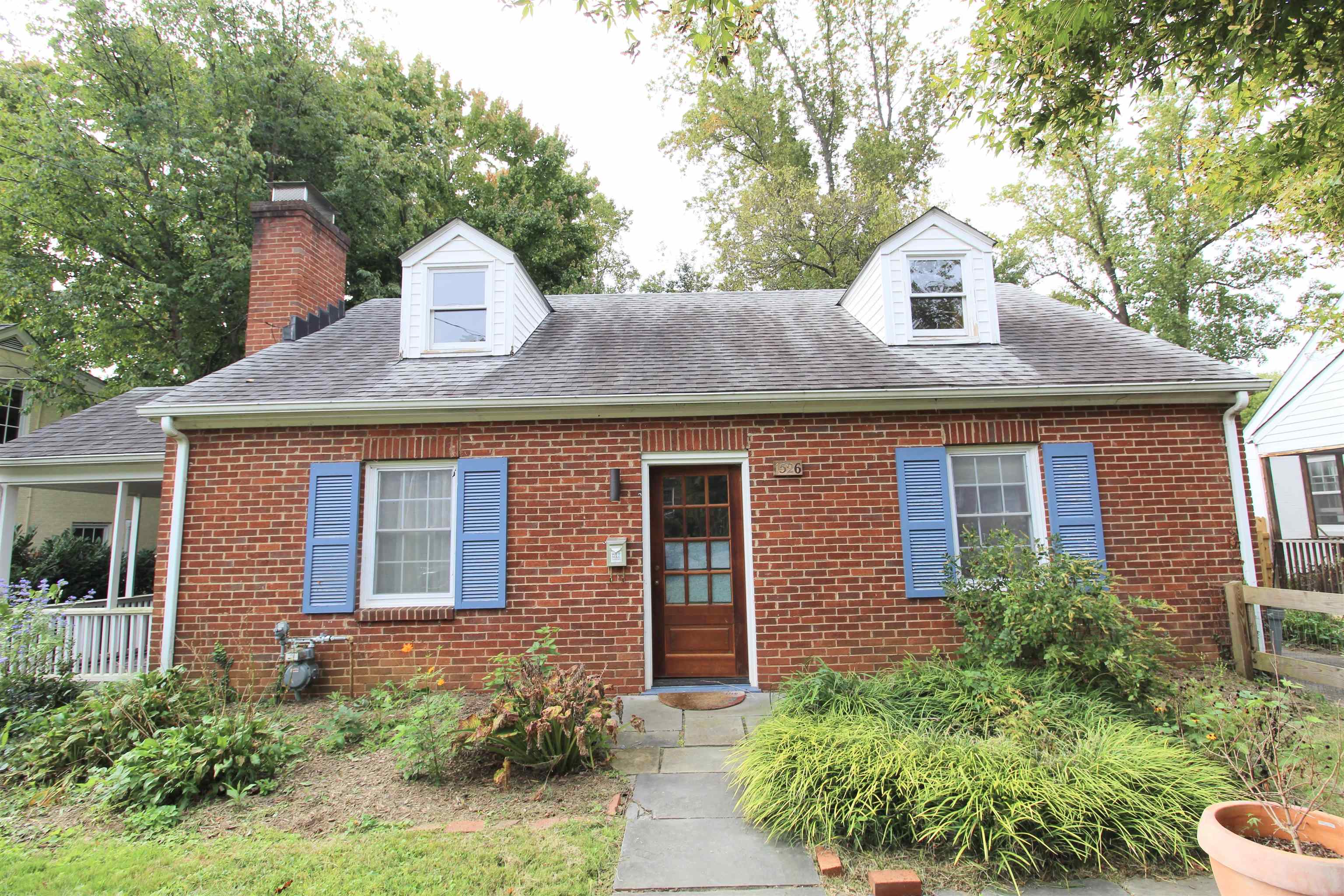 1526 Oxford Road Charlottesville, VA 22903 - Photo 4 of 23 Gallery Image 4