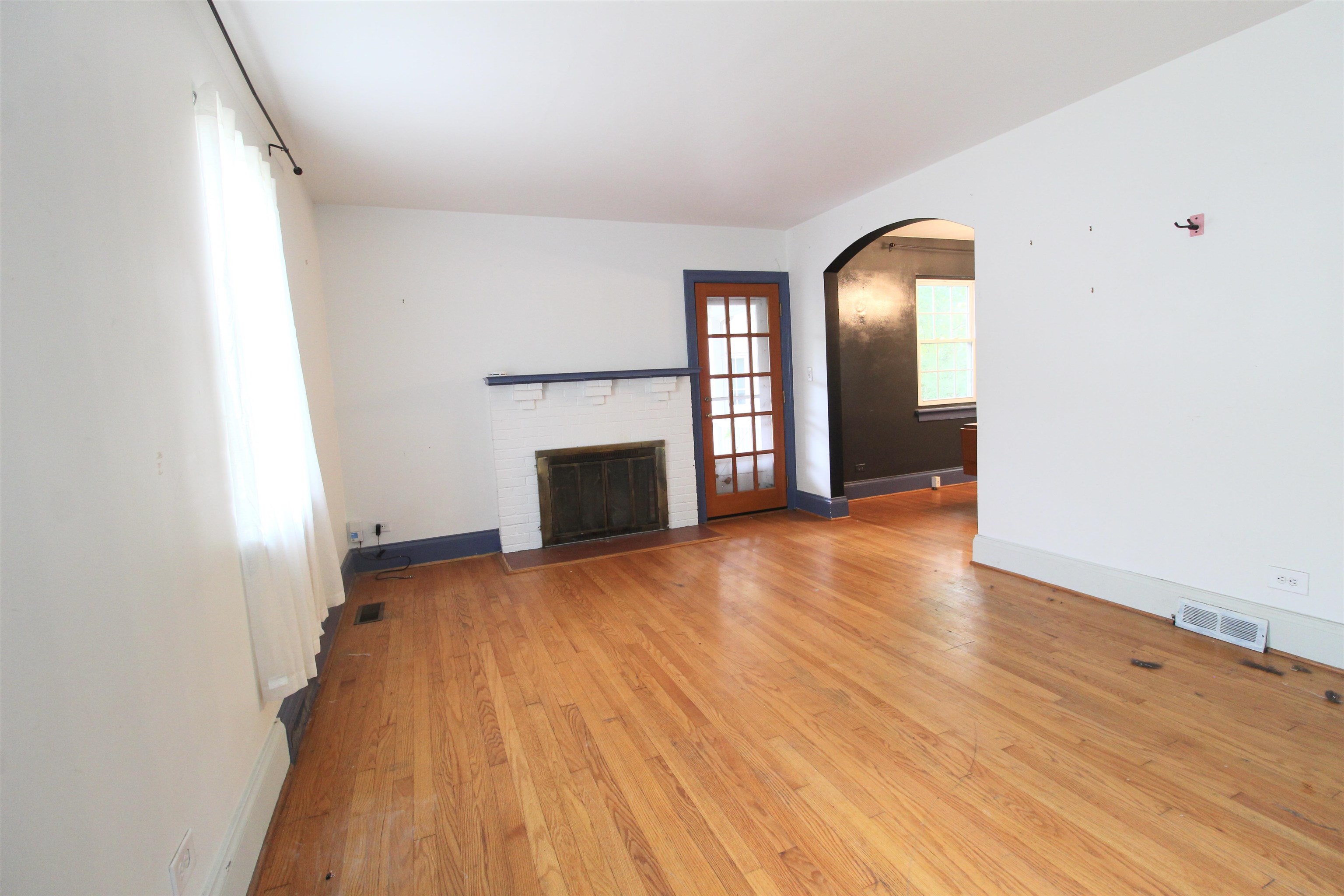 1526 Oxford Road Charlottesville, VA 22903 - Photo 5 of 23 Gallery Image 5