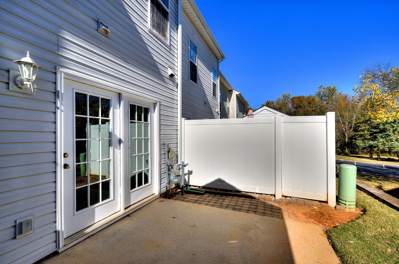 145 Spring Crossing Circle Greer, SC 29650 - Photo 5 of 36