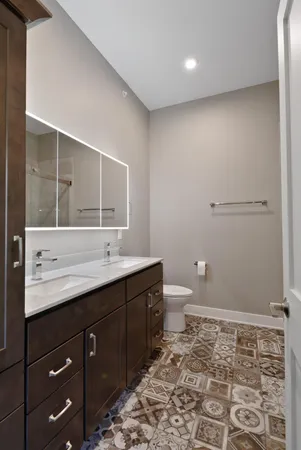 $422,900 | 208 North Campbell Street, Unit 202, Valparaiso, IN 46385