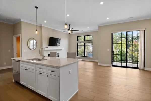 $422,900 | 208 North Campbell Street, Unit 202, Valparaiso, IN 46385