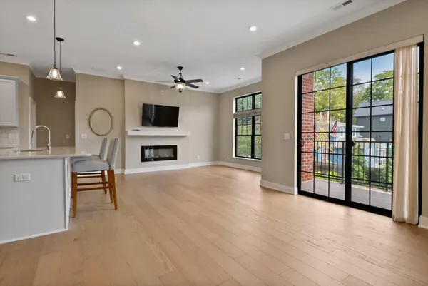 $422,900 | 208 North Campbell Street, Unit 202, Valparaiso, IN 46385