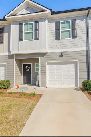 a view of a house with a outdoor space