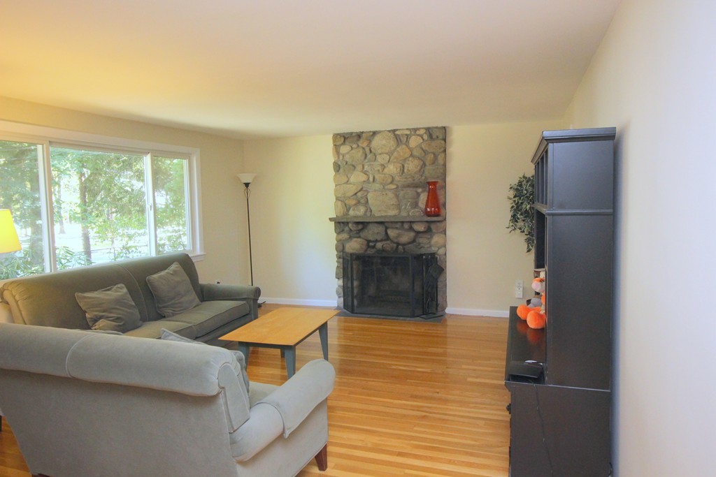 58 Oaks Road Framingham, MA 01702 - Photo 4 of 30 Gallery Image 4