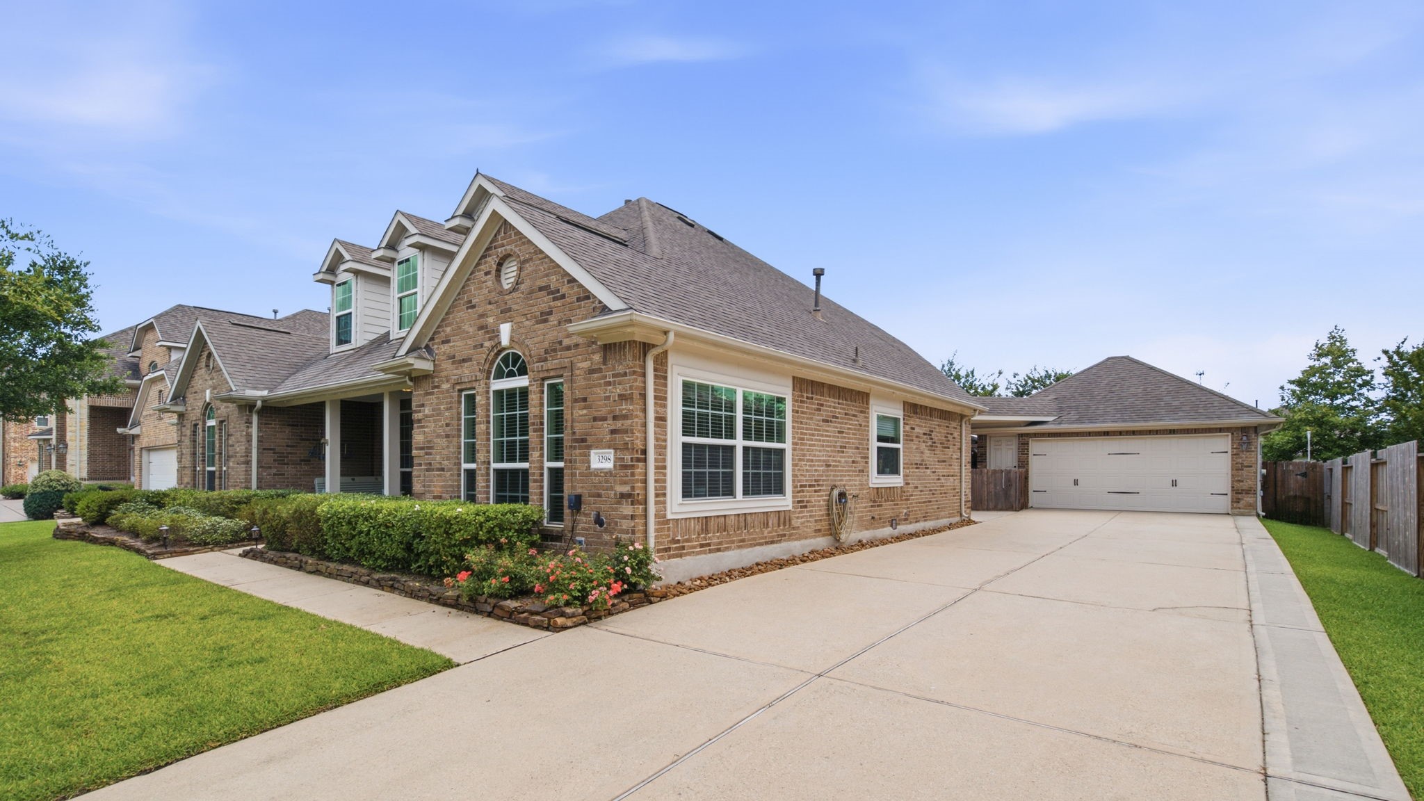 3298 Explorer Way Conroe, TX 77301 - Photo 2 of 43 LONG DRIVING WAY