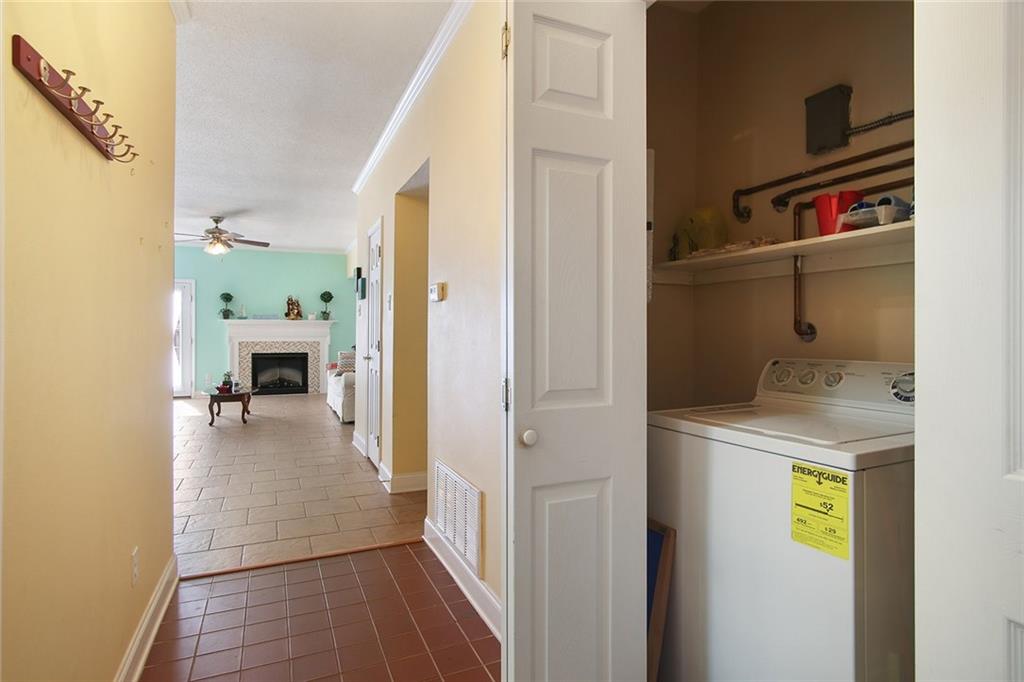 3629 Ridgelake Drive, Unit 31 Metairie, LA 70002 - Photo 3 of 16