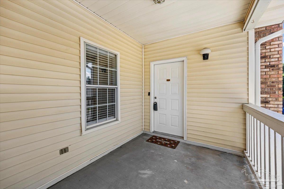 501 East Burgess Road, Unit C8 Pensacola, FL 32504 - Photo 4 of 33