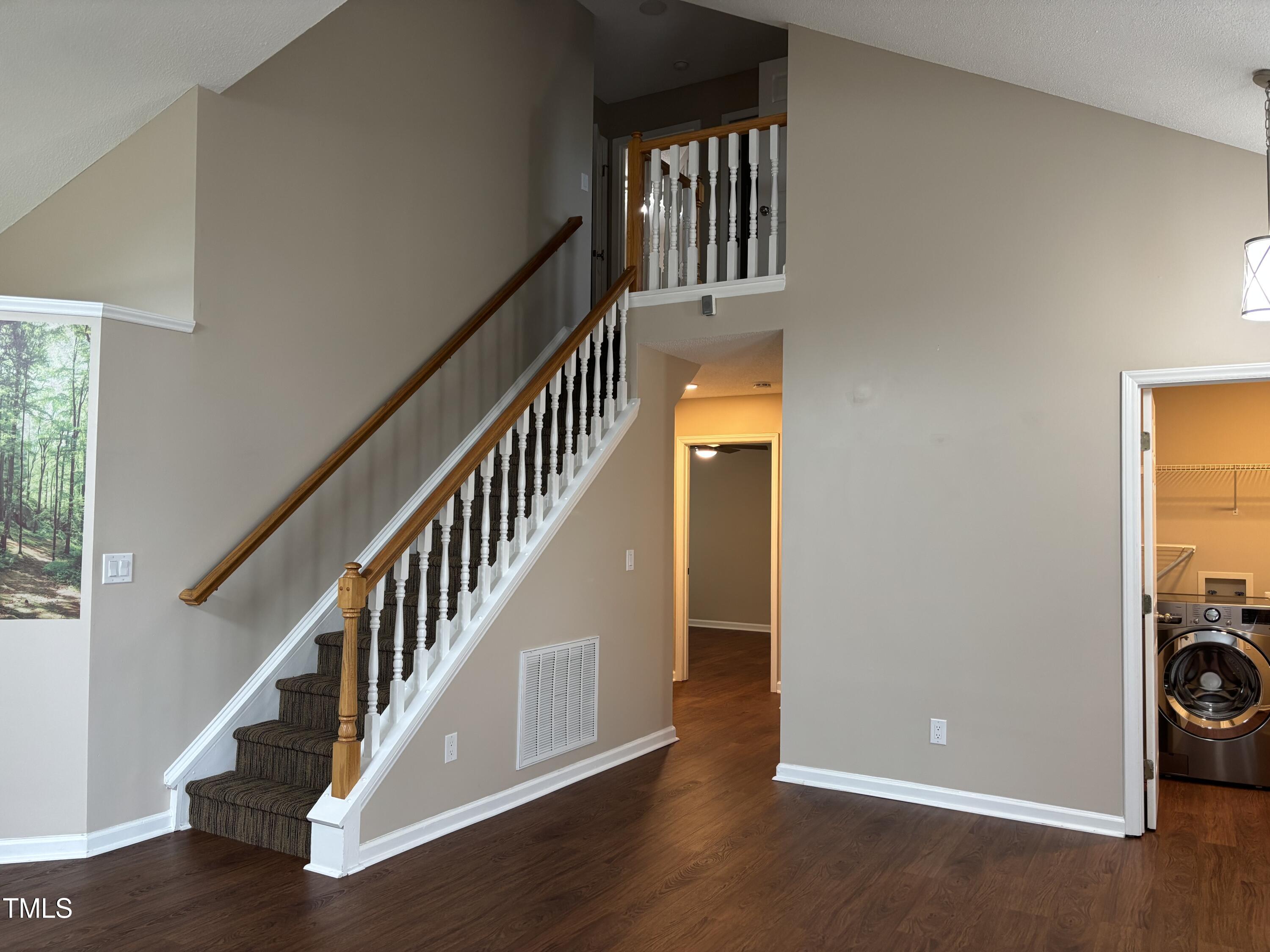 2209 Hatton Way Raleigh, NC 27604 - Photo 13 of 33 11